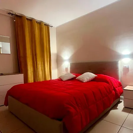Caraceni 2 Apartment *