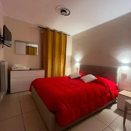 Caraceni 2 Apartment